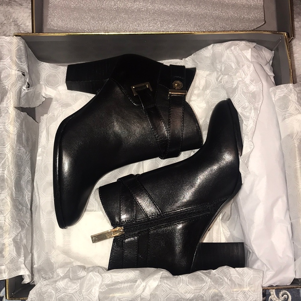Black heels booties